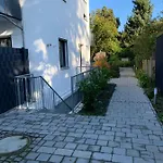 Modernes Studio Zentral In Muenchen Gelegen
